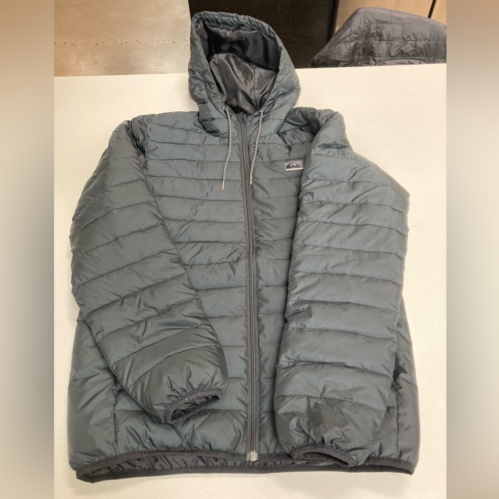 Quicksilver Men’s Small Puffy